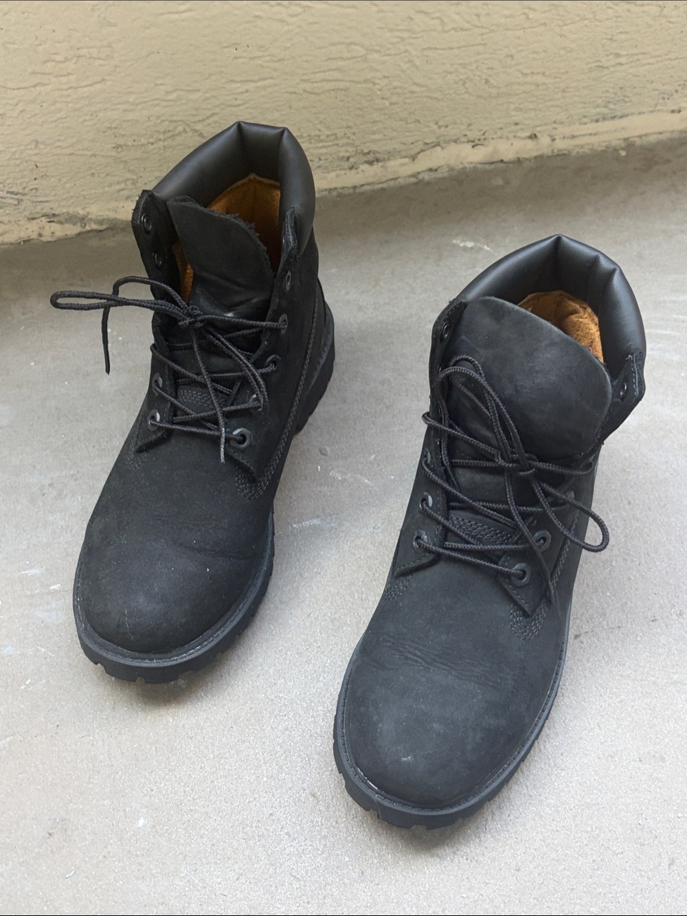 Timberland Men's Black Lace-Up Nubuck Work Boots Gently used by great condition